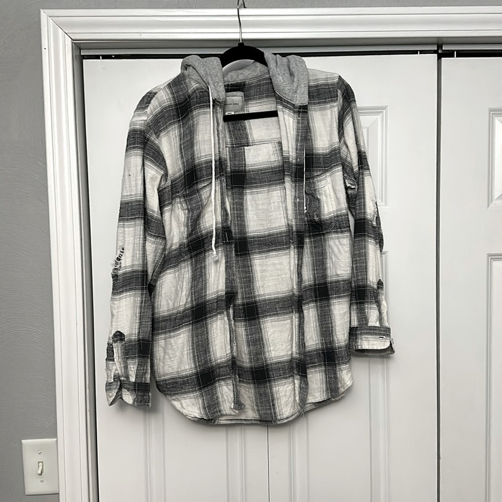 American eagle hooded flannel size medium
